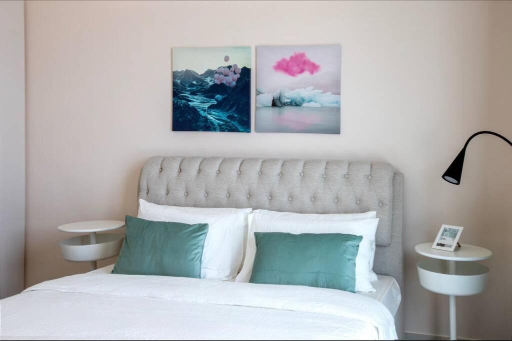 A Luxury Aprt 2 Bedrooms Balcony With Wonderful View Mall Access Hi Speed Wifi Beach Access & Much More For Family Only Samaheej Екстериор снимка